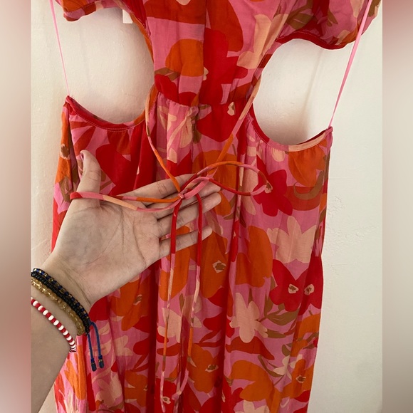 ASTR THE LABLE SANGER CUTOUT MAXI DRESS - Picture 2 of 4